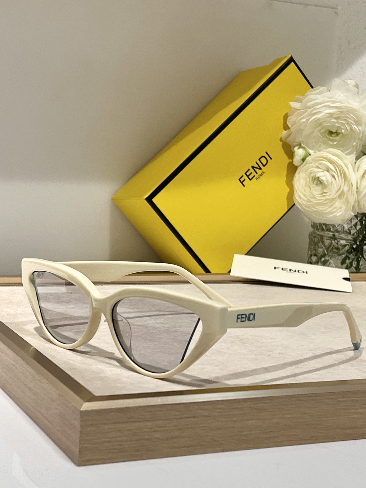 FENdi*MOD:FE40009ISIZE:56-16-145