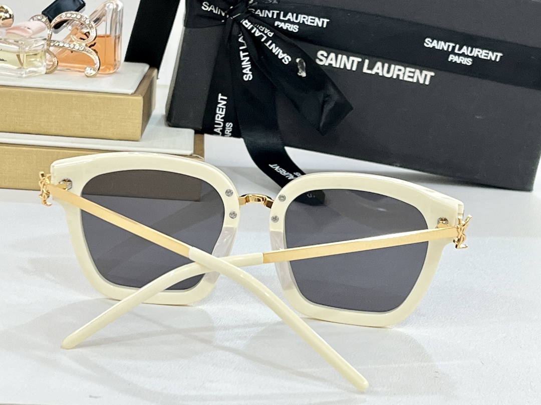 SaintLauren*ModSL321Size64-15-145