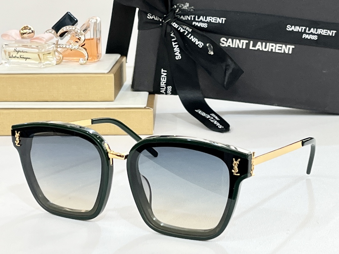 SaintLauren*ModSL321Size64-15-145