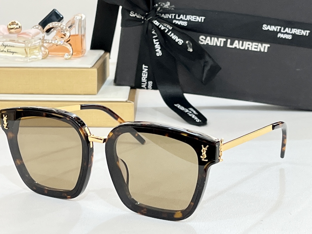 SaintLauren*ModSL321Size64-15-145