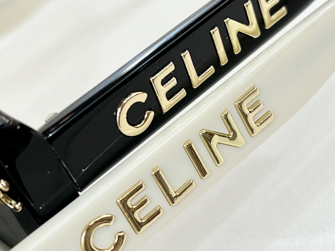 CelineCE40822USIZE:66-15-145