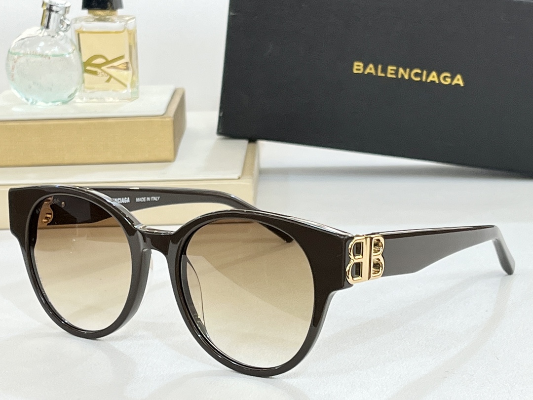 BALENCIAGMOD:BB0173OSize:51-19-145