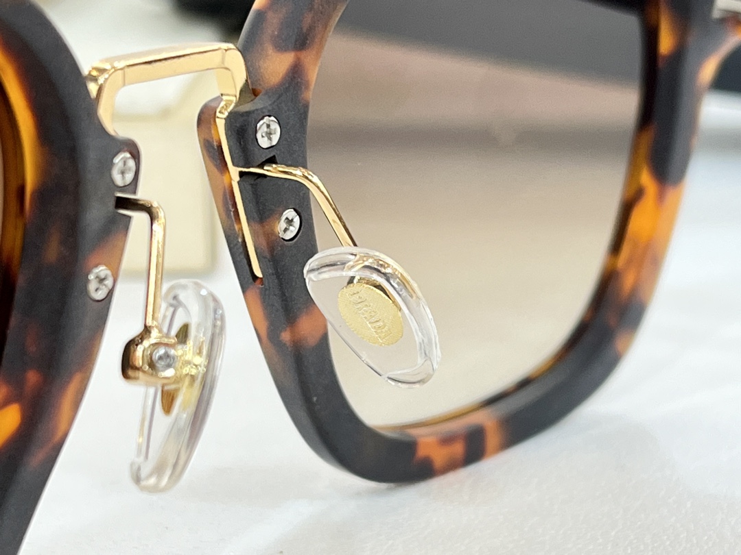 PRADA Mod:SPR07WSSize:52口24-145磨砂质感