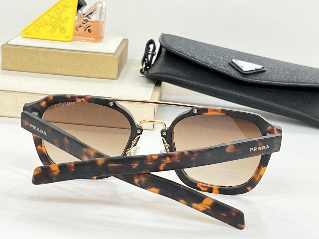 PRADA Mod:SPR07WSSize:52口24-145磨砂质感