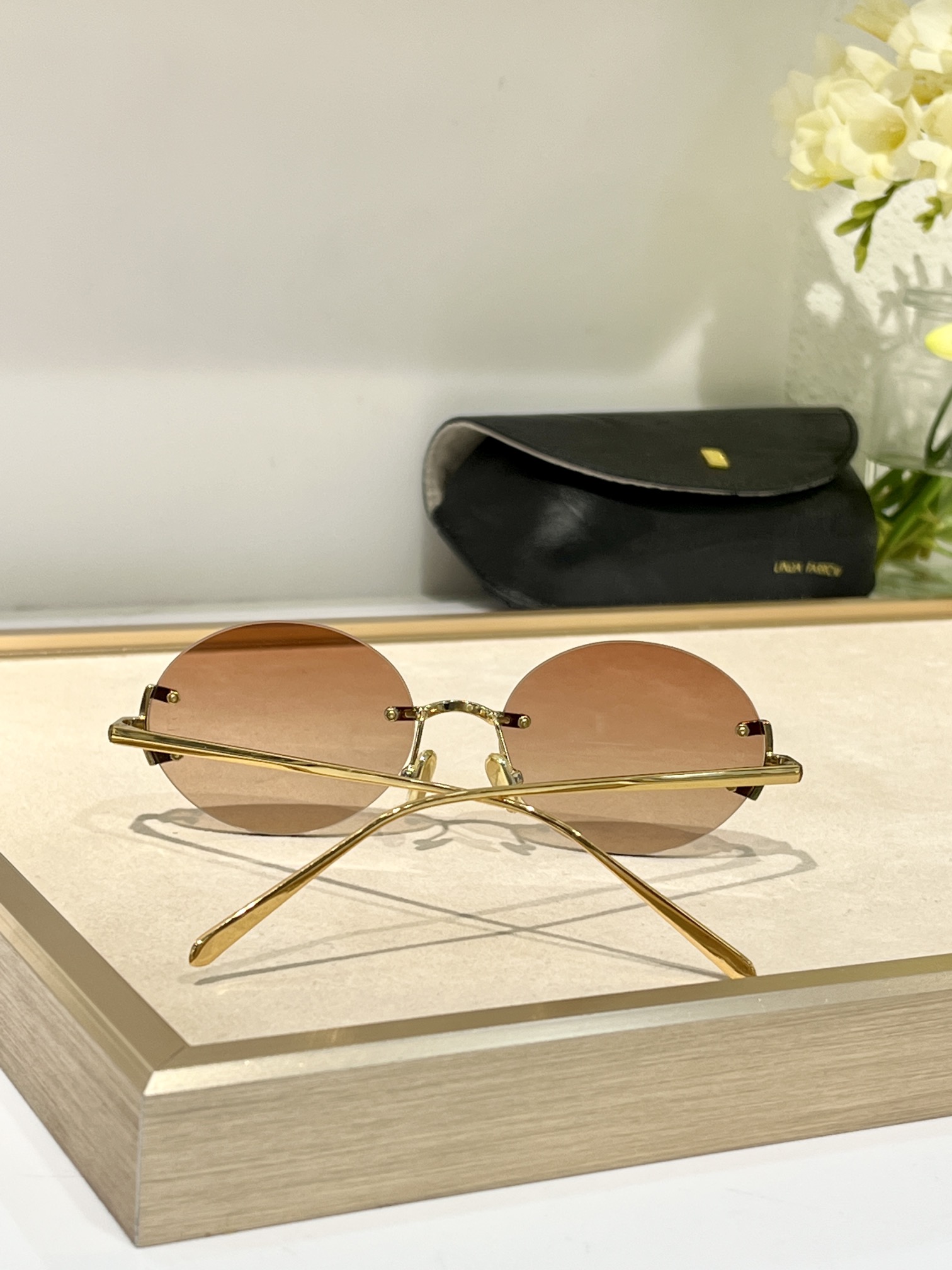  lindafarrow 
LFL1130 
size53口19-140〰️
无框金丝

