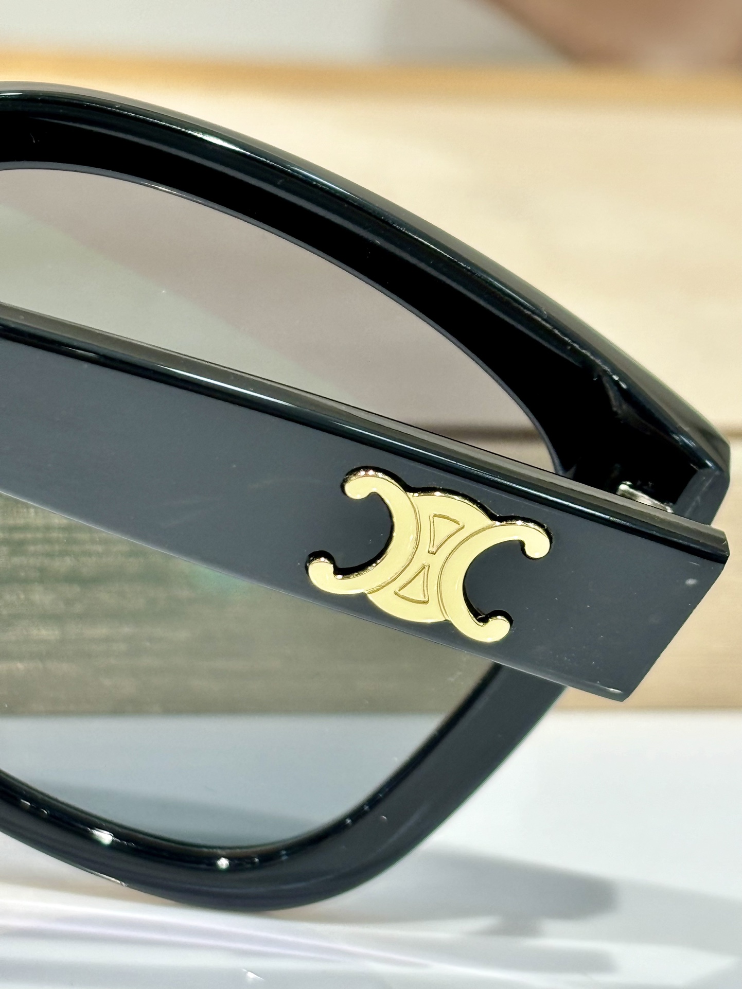 高品质Celin*Mod:CL40222F size：55-21-145💕 独家高版本每一付独立编码