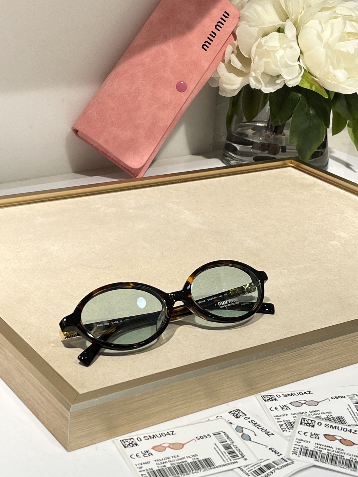  只和zP比😍
书呆子🤓
看图知晓
MiuMi*
Mod：SMU04Z
Size：50-18-140

