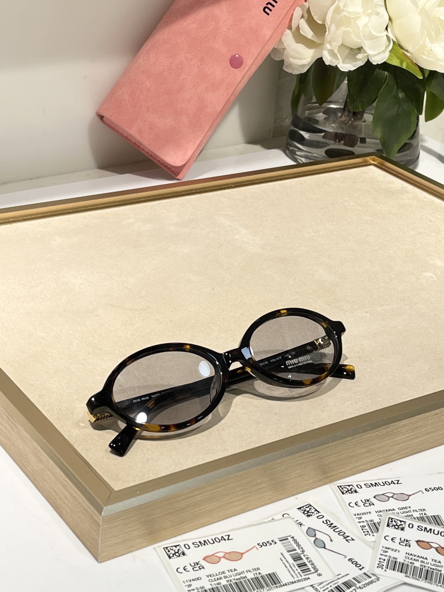  只和zP比😍
书呆子🤓
看图知晓
MiuMi*
Mod：SMU04Z
Size：50-18-140

