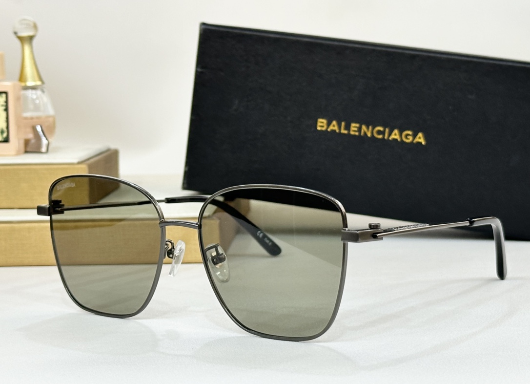 BALENCIAG*巴黎*世家MODELBB0165SASIZE:57口17-145