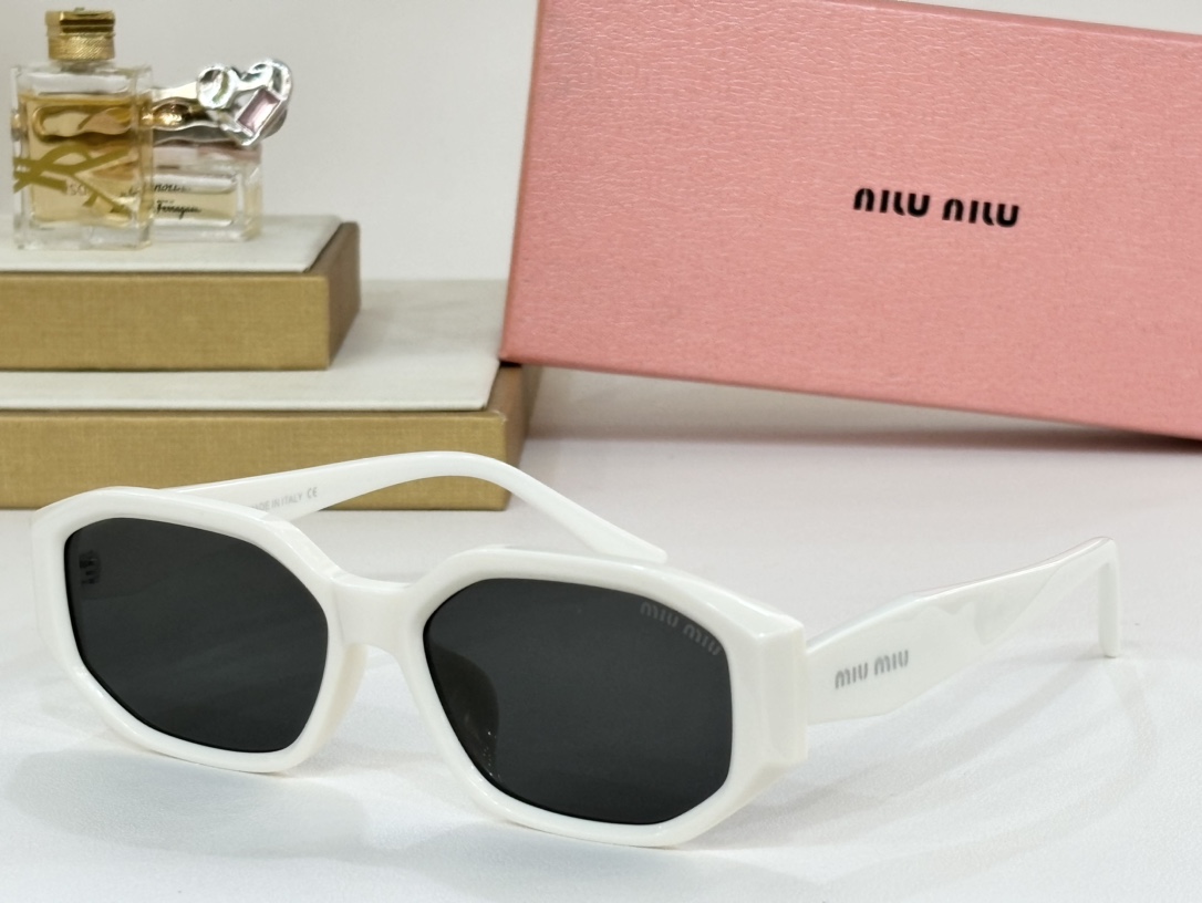 MIUMIUMod:SMU23WSSize:55口17-150