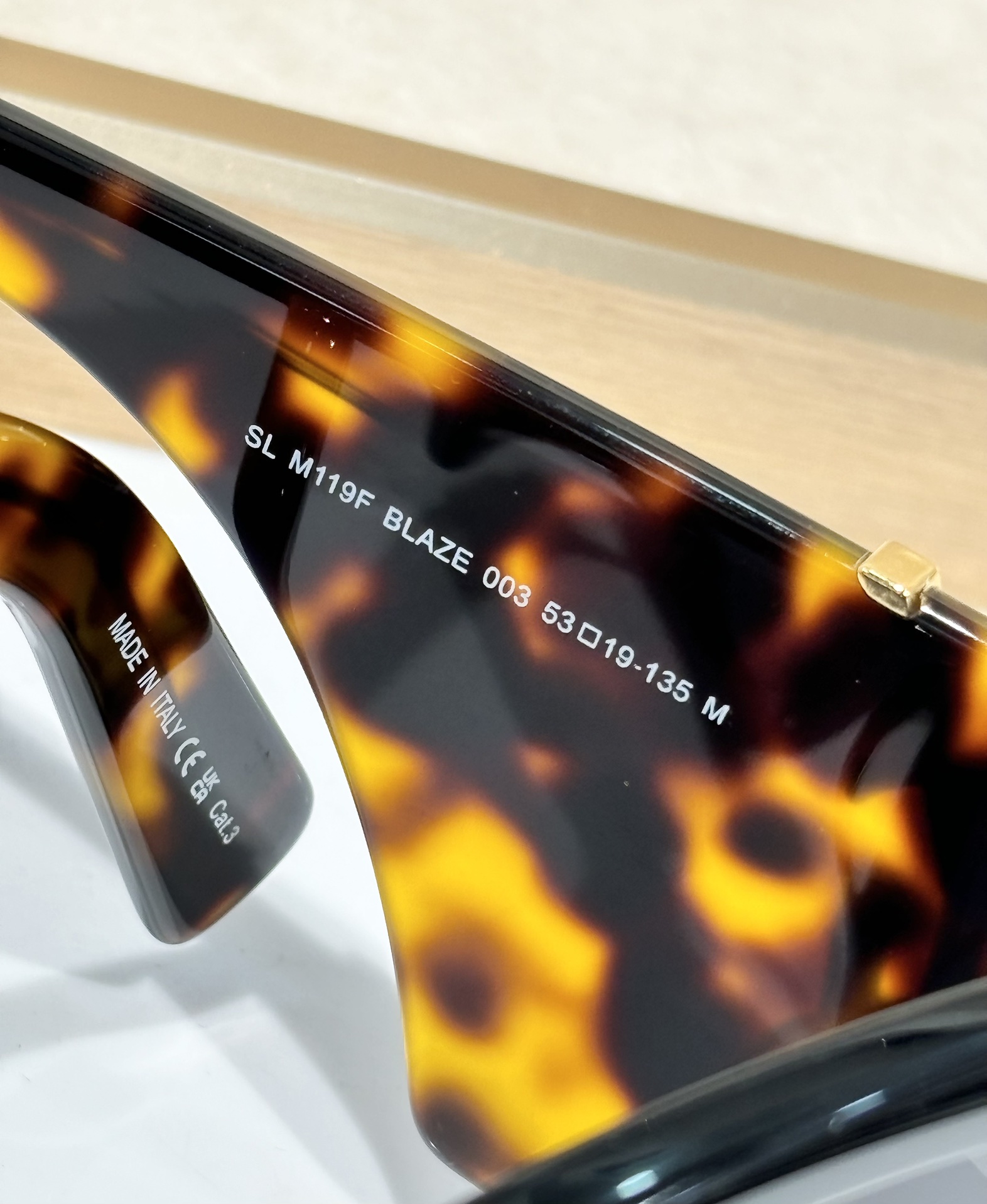 高版本Saint LaurentMod：SL M119FSize：53-19-135欧版无鼻托 Euro