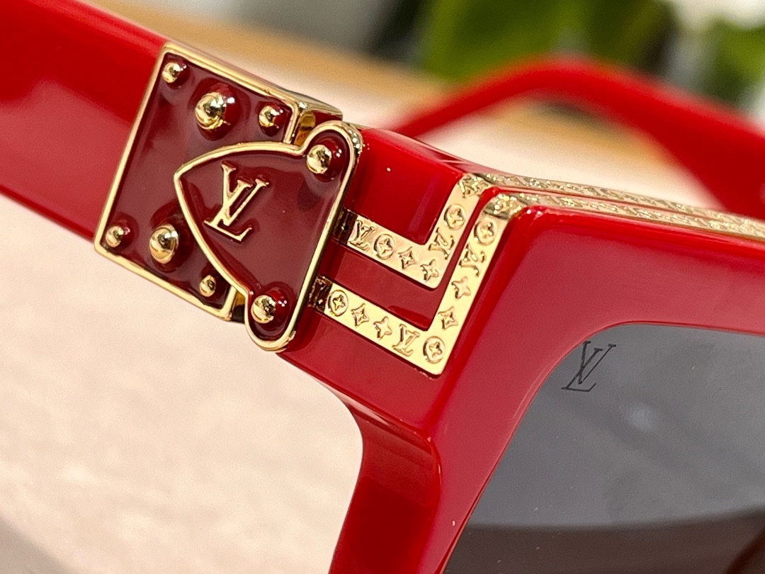  24/25 Add new colors
TOP QUALITY 
LV96006 Millionai