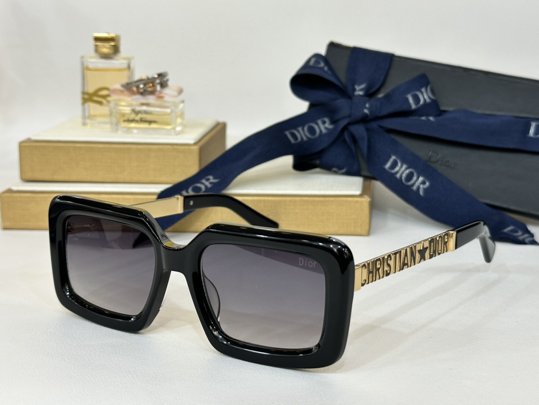 DIOR*MODEL:CD1122SIZE53口19-147