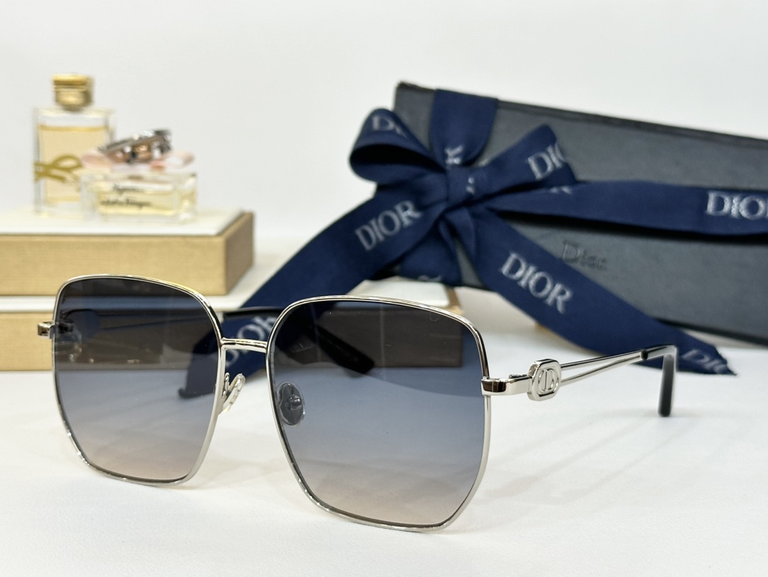 DIOR*MODEL:4451SIZE57口15-142