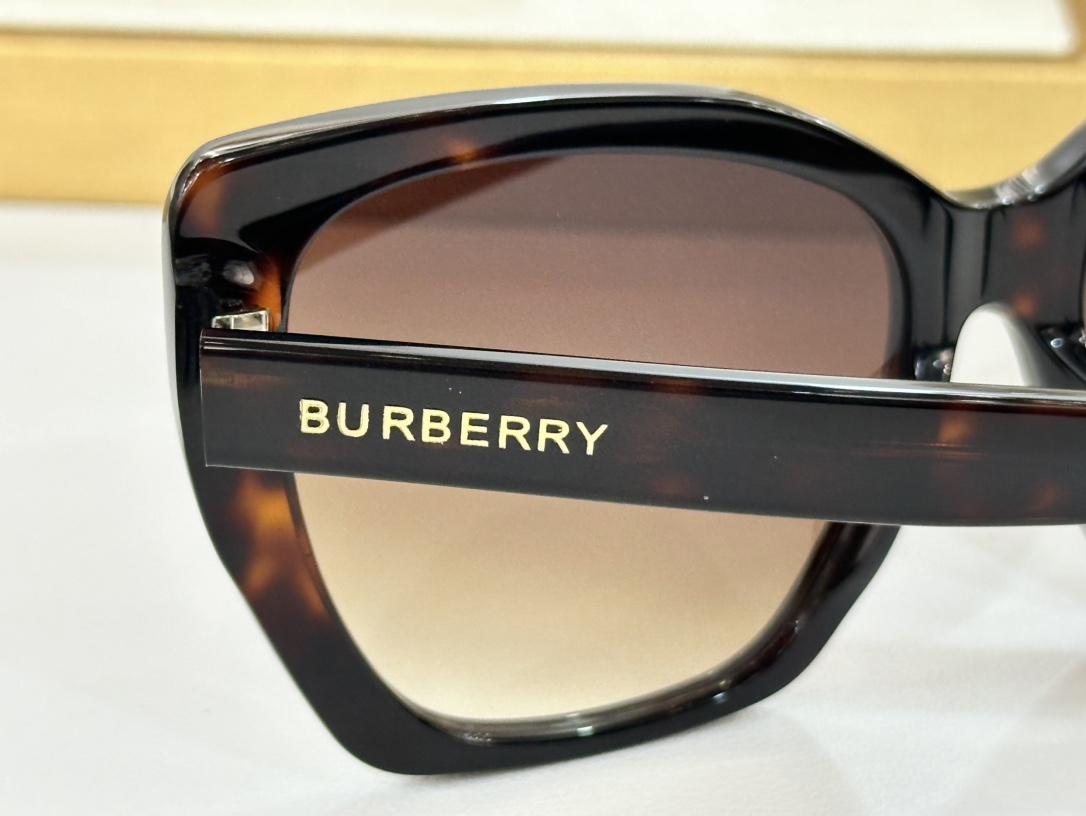 BURBERRYBE4366Size55-16-140