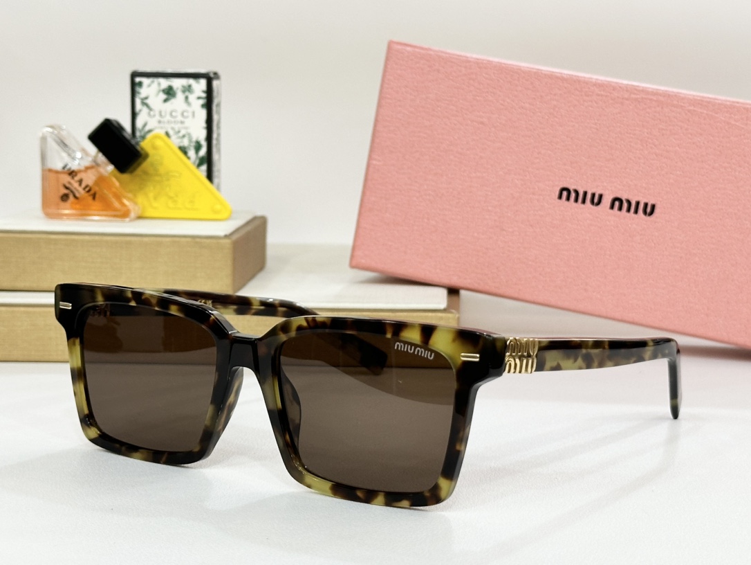 MIUMIUMod:OMU13ZSSize:55口18-145