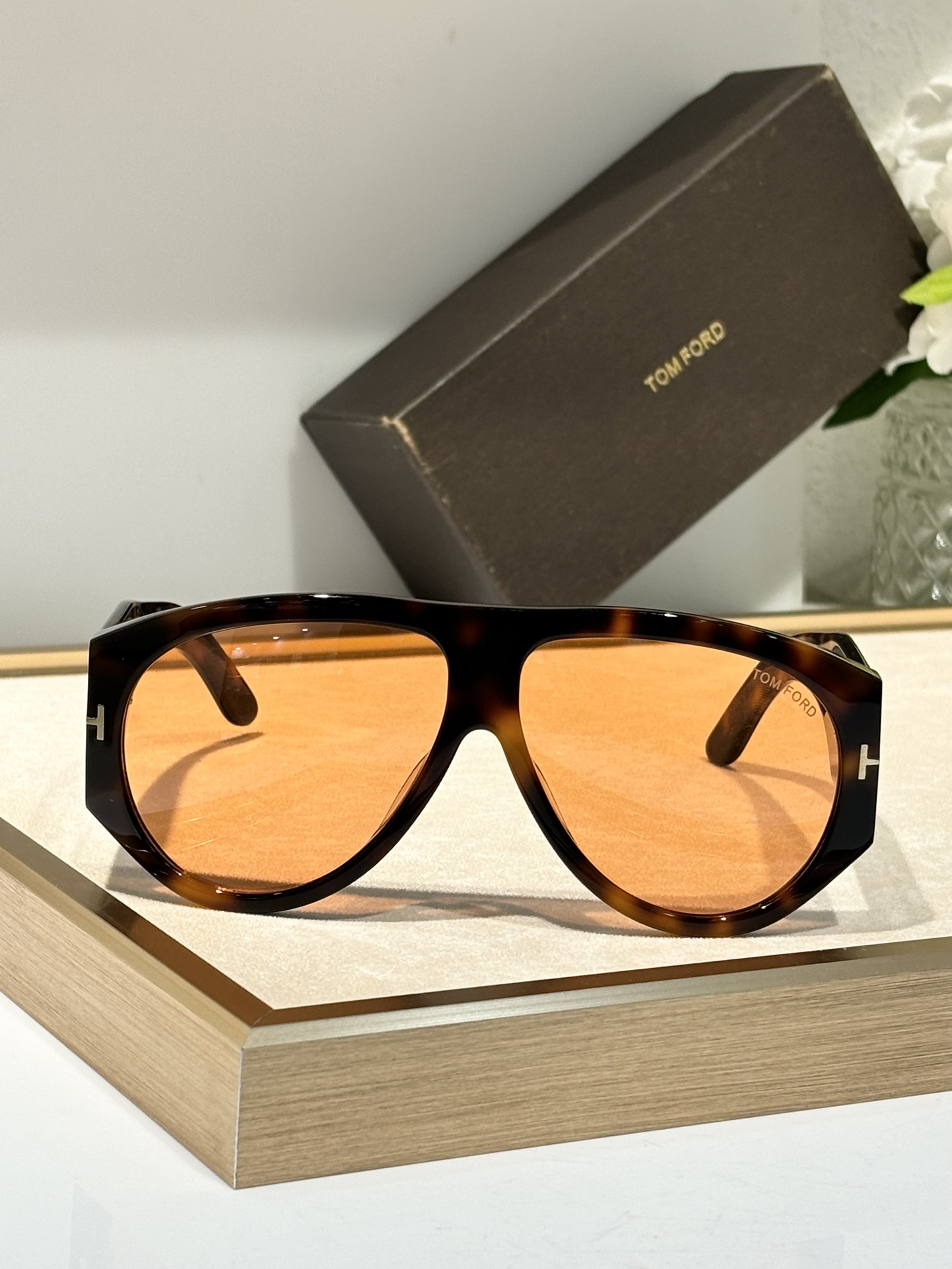  TTom Ford
Mod：TF1044
Size：60-12-140
over size🆒

