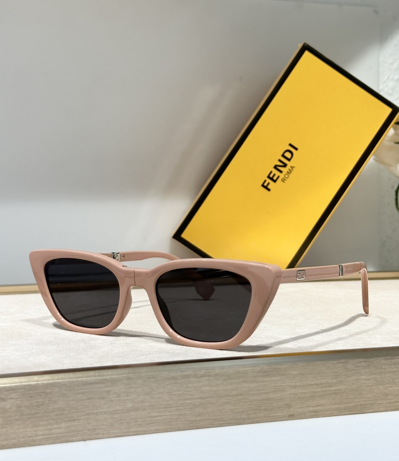 Fendi*FE40089ISize:53-19-140️