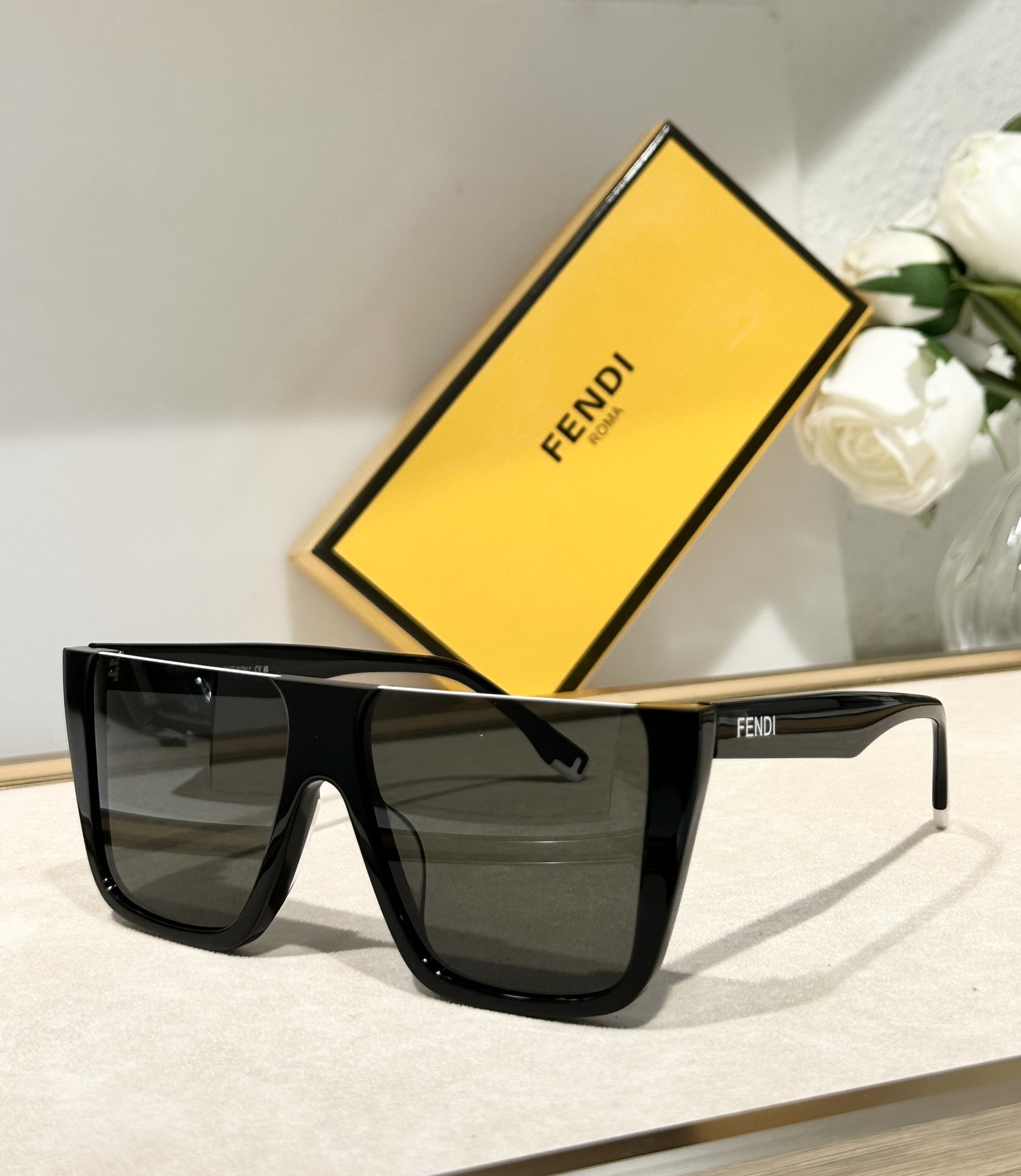 Fendi*FE40136ISize:56-16-145