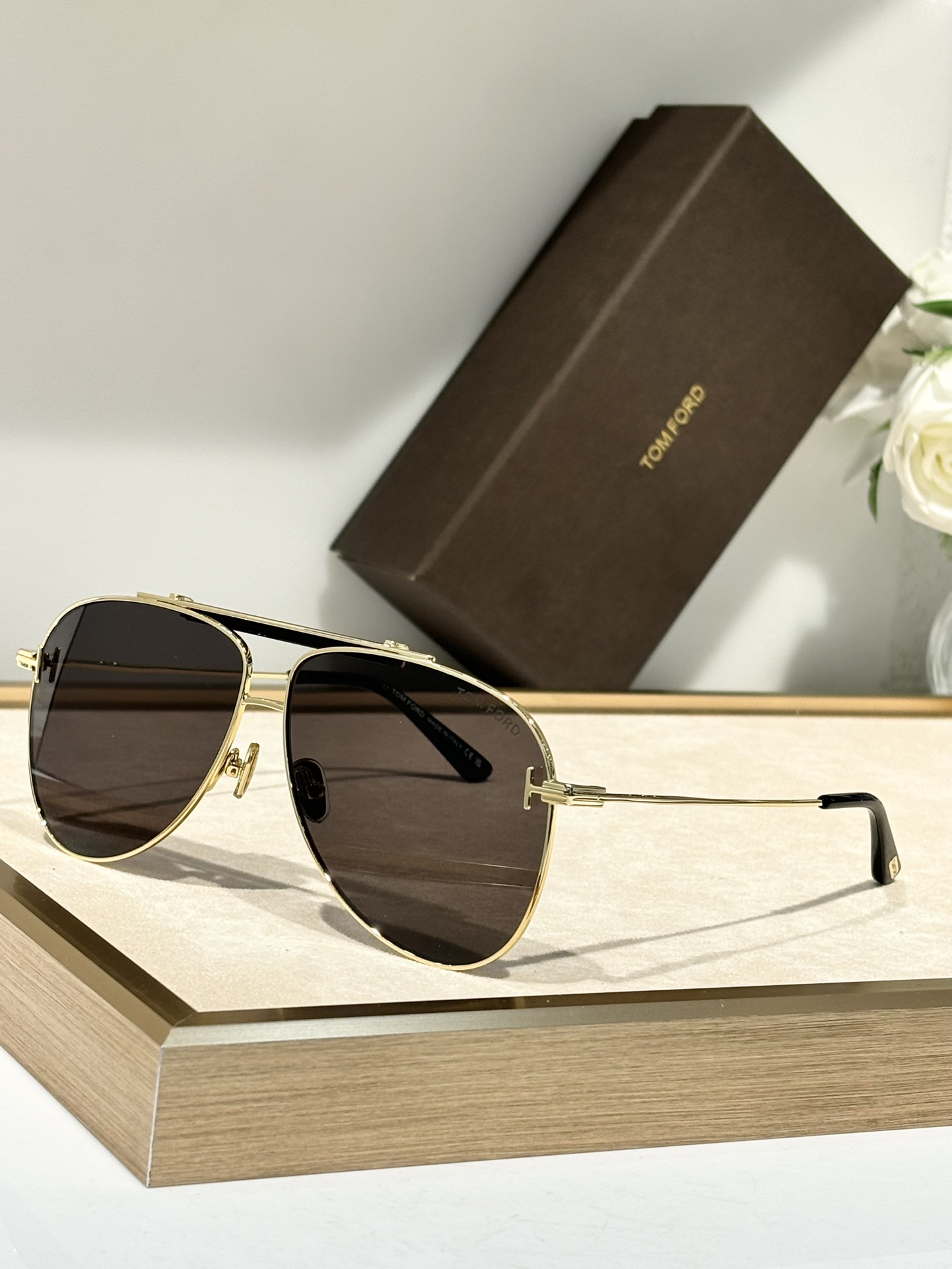  Tom Ford
Mod：TF 1018
Size：60-11-145
高级感十足
对版鼻托
