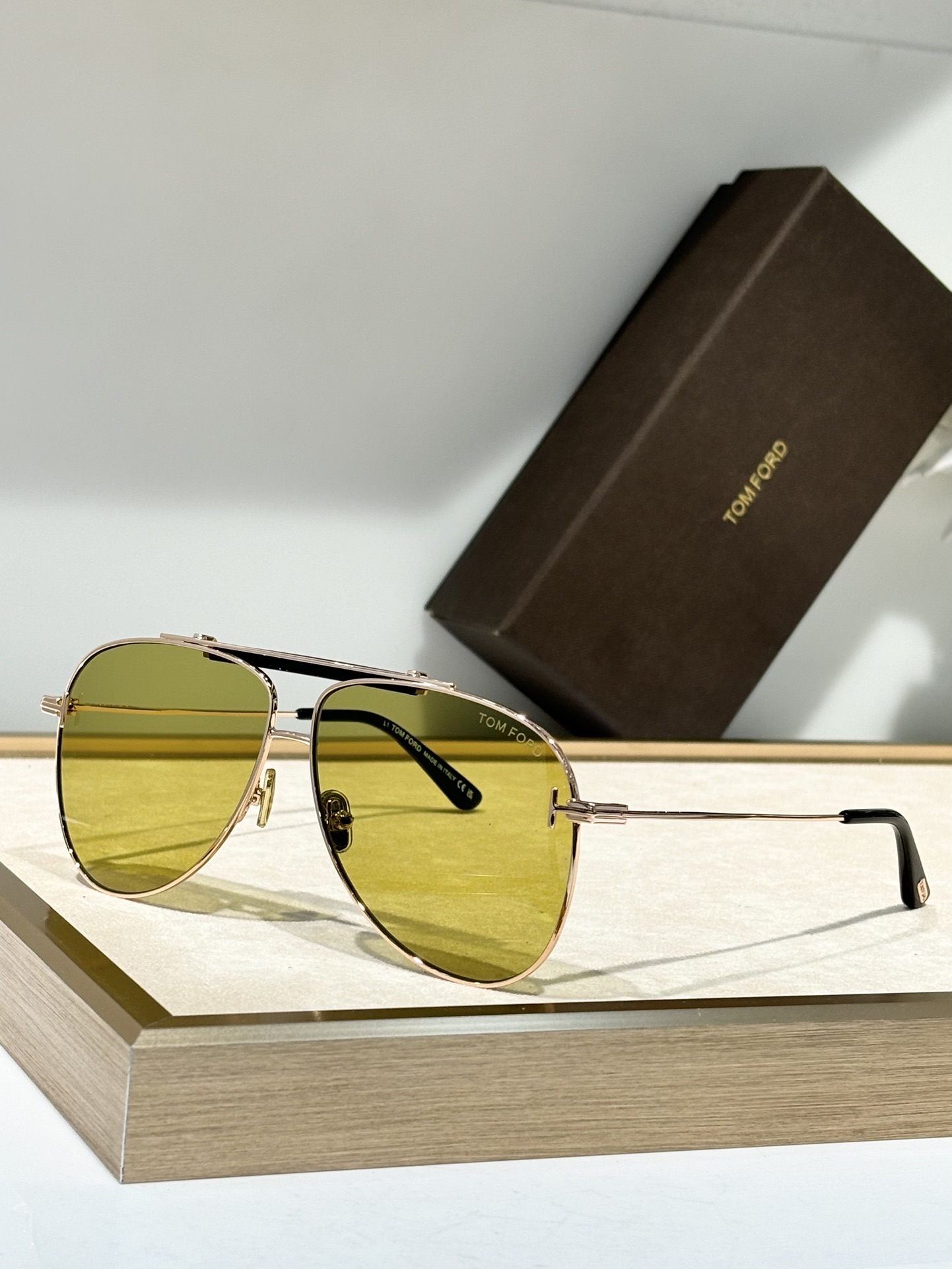  Tom Ford
Mod：TF 1018
Size：60-11-145
高级感十足
对版鼻托
