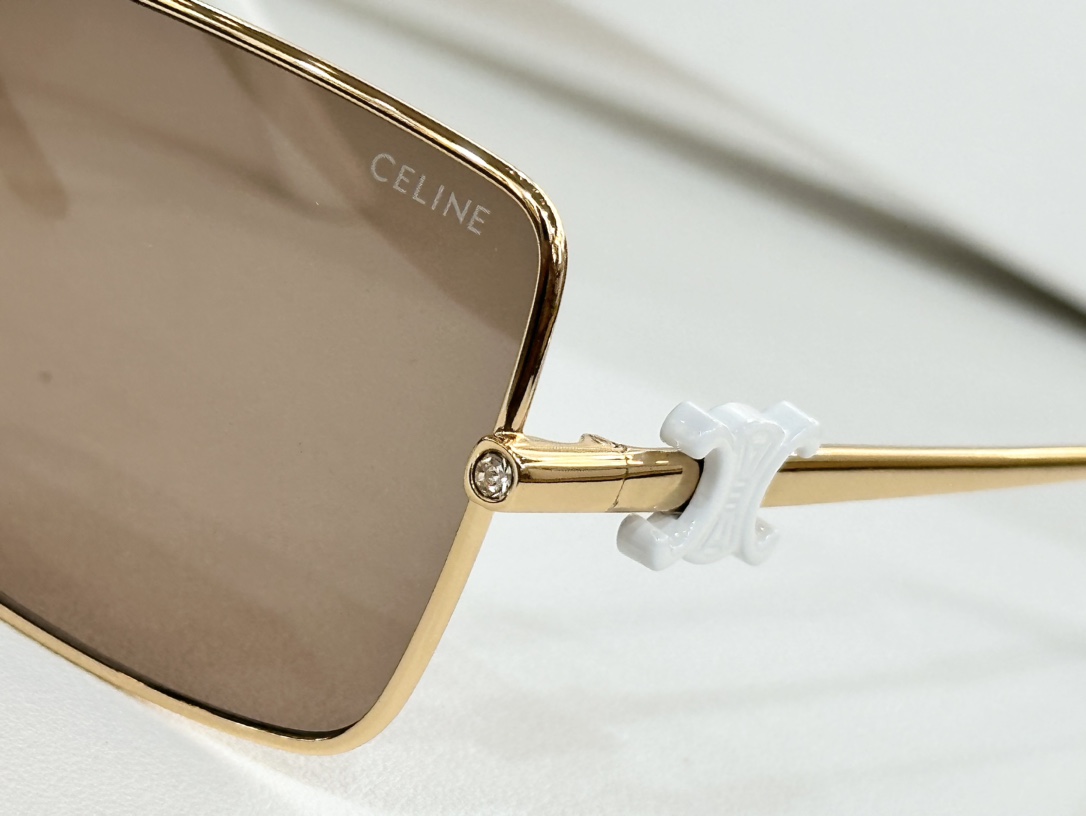  Celin*
Mod：CL42102U
Size：57-17-143
