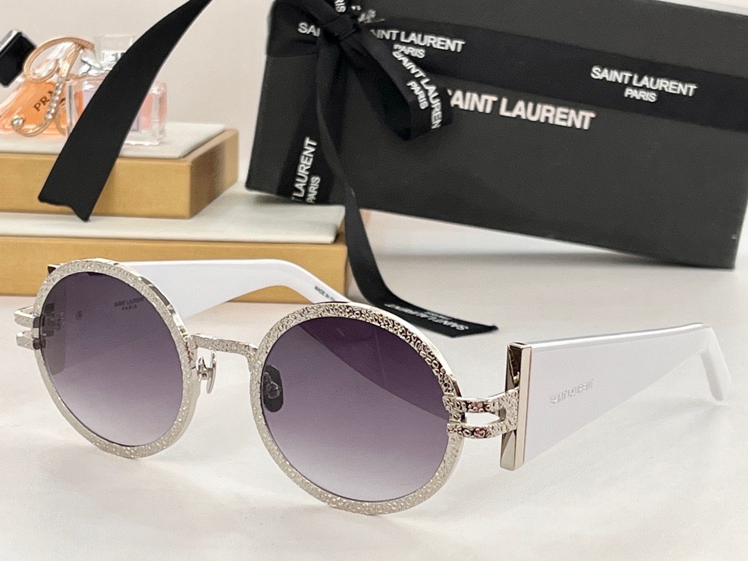  SAINT LAURENT
SLM311
Size51-24-145✔️
