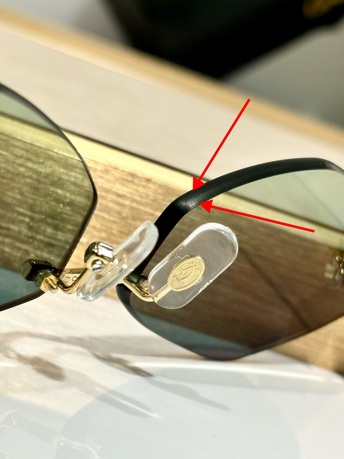  Zeiss lenses
 Cartier
Mod：CT0433S
Size：55-22-140
杏仁