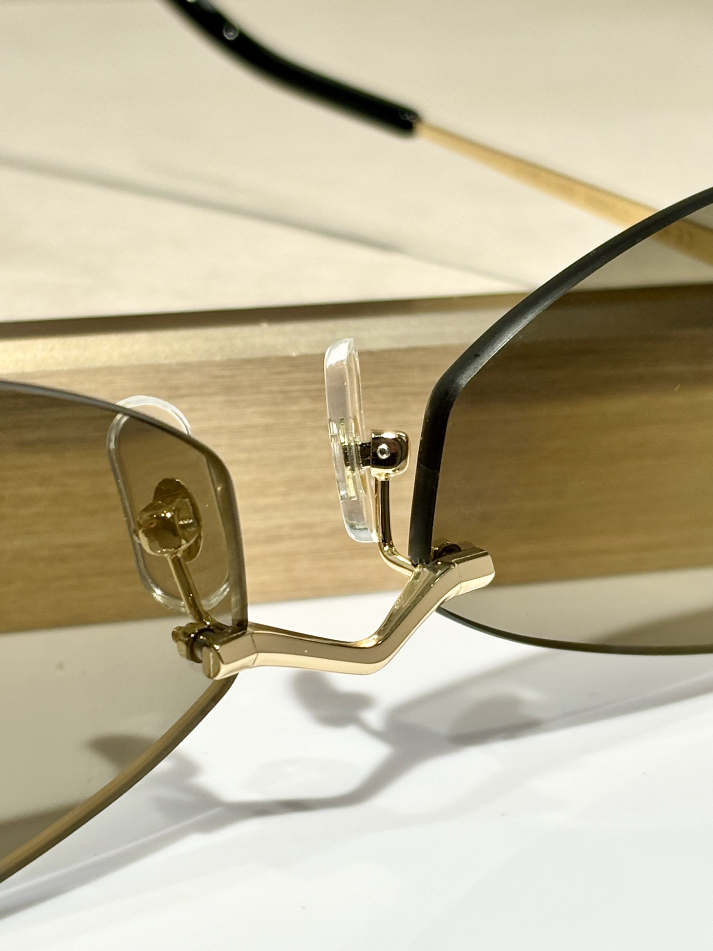  Zeiss lenses
 Cartier
Mod：CT0433S
Size：55-22-140

