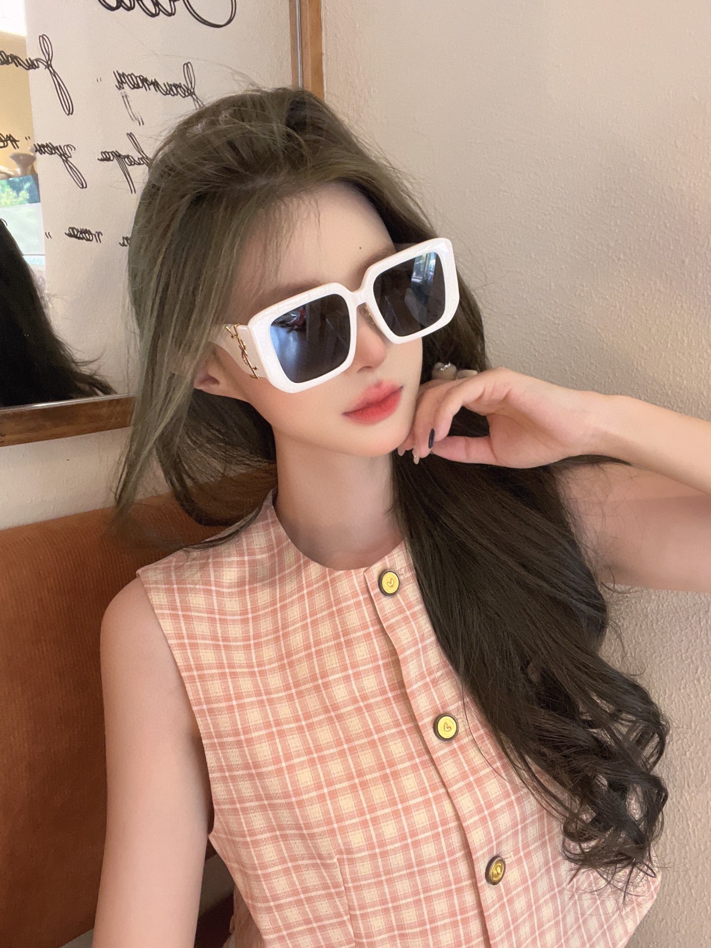  奶呼呼的颜色来啦
冰淇淋奶油色🍦
SAINT LAURENT 
MODSLM120
Size53-19