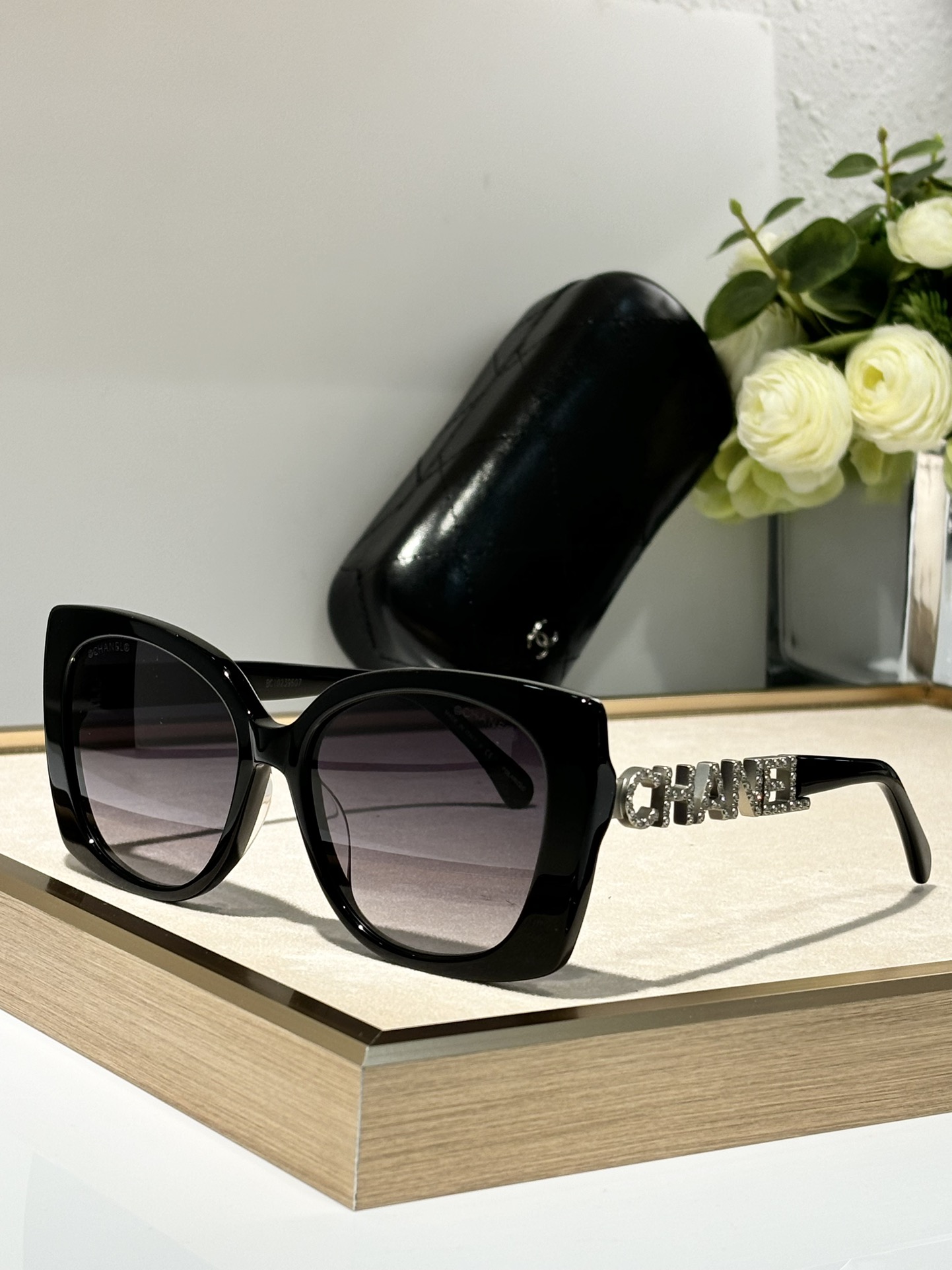  Chanel
Mod：5422B
Size：55-20-145
色号：1026/S4
经典款太火啦

