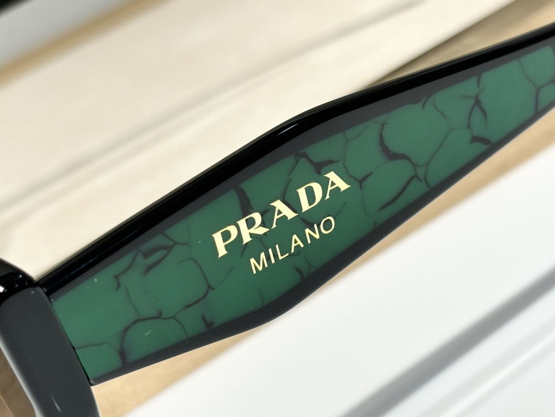  翡翠绿
PRAD*
ModPR14WS
SIZE52口20-140
