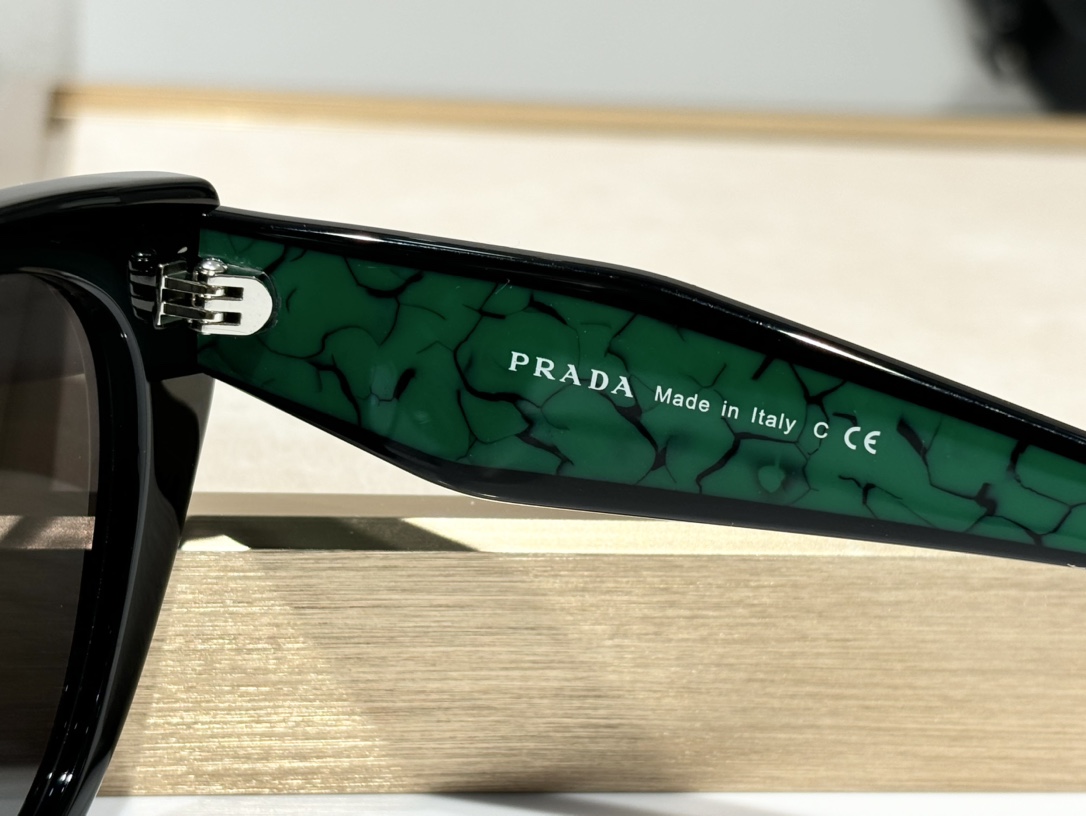  翡翠绿
PRAD*
ModPR14WS
SIZE52口20-140
