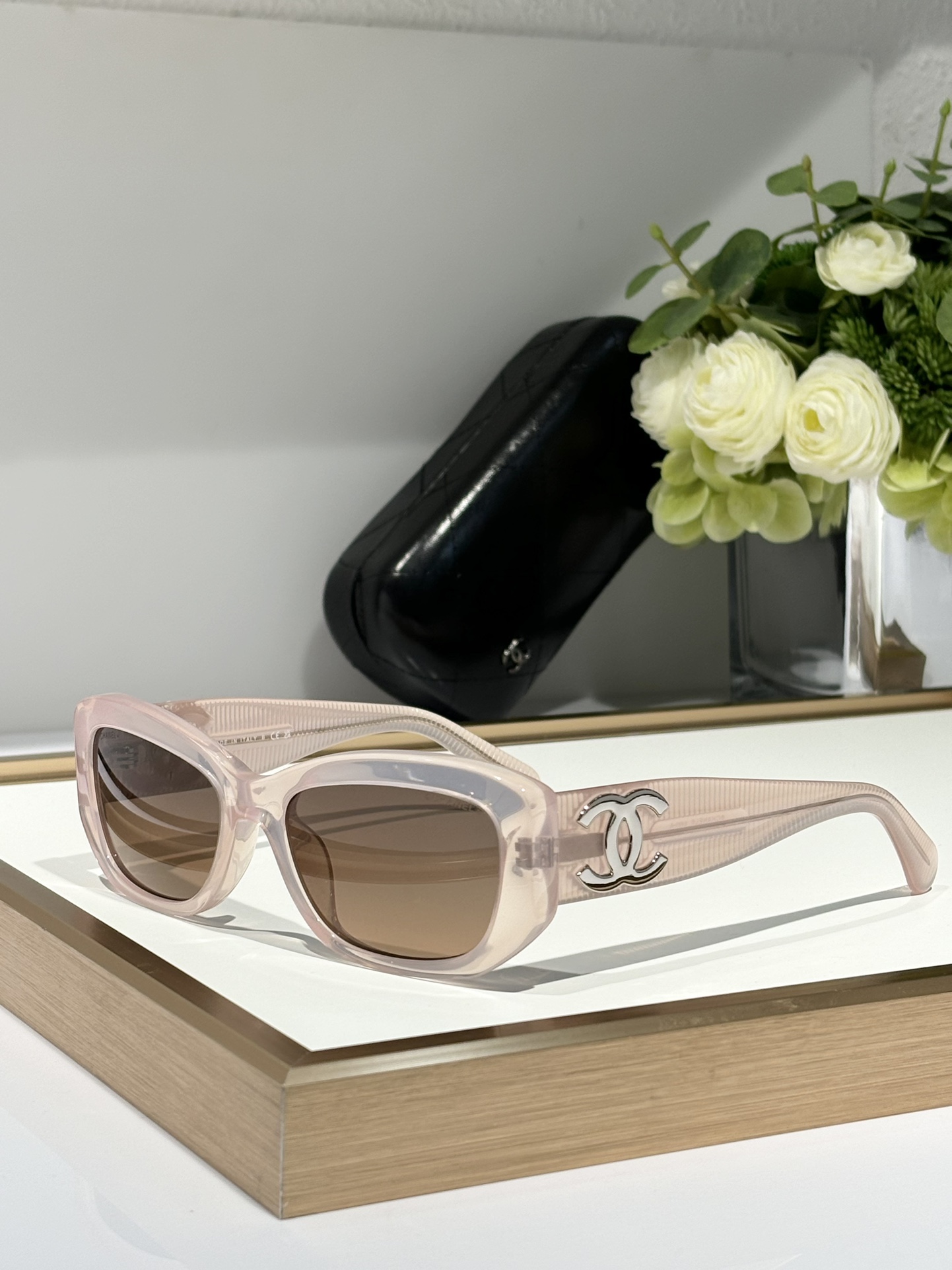  Chane*
Mod：5493-A
Size：55-18-140
不谢幕的双c logo 
