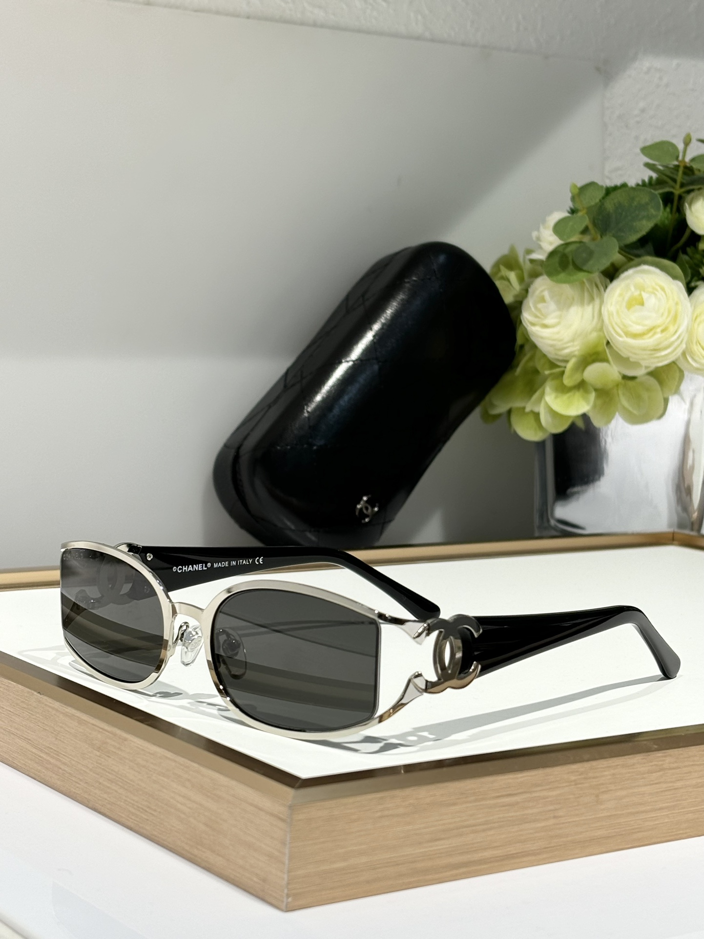  Chane*
方形镜片
Mod：ch4024
Size：55-19-130
