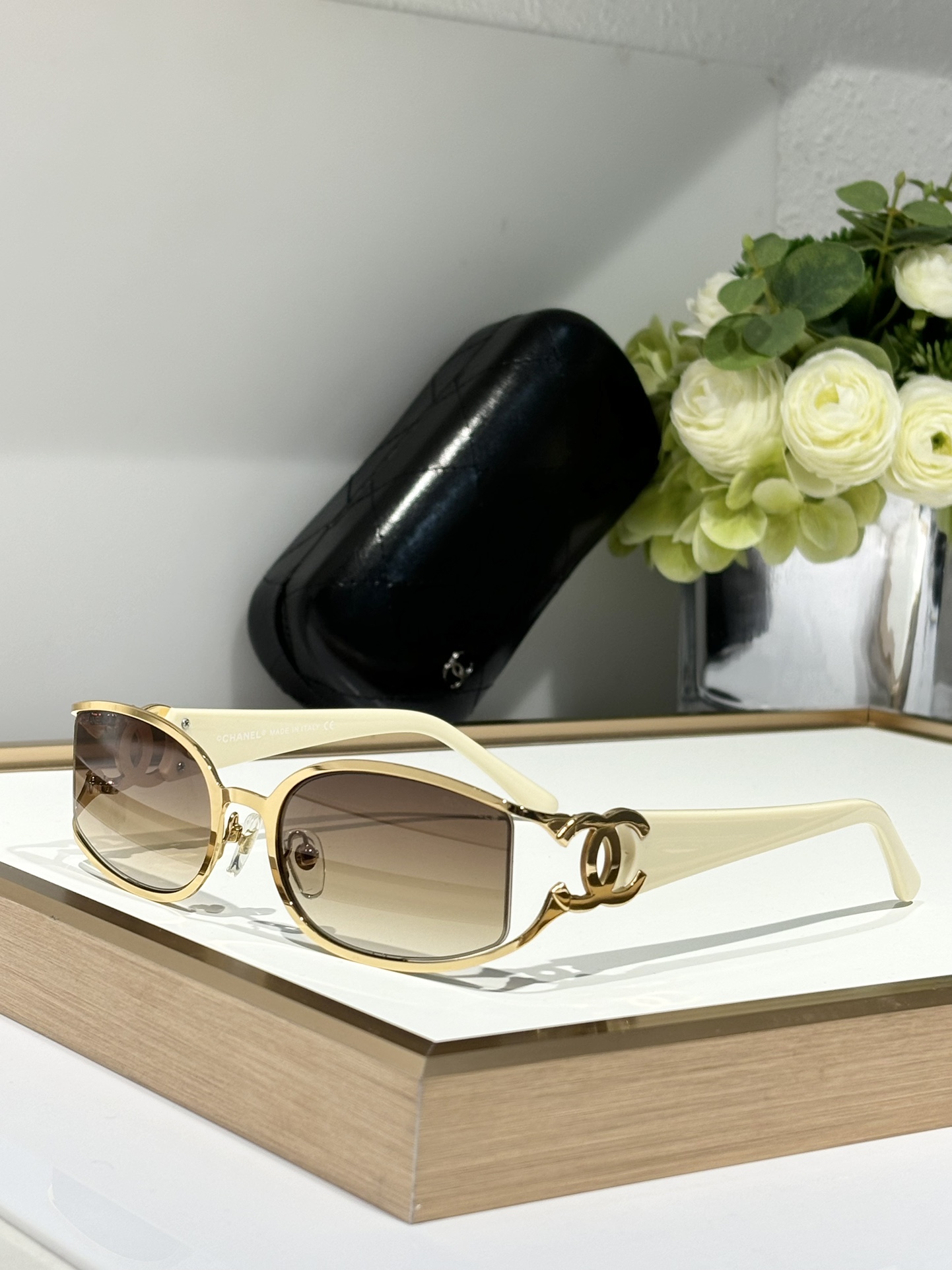  Chane*
方形镜片
Mod：ch4024
Size：55-19-130
