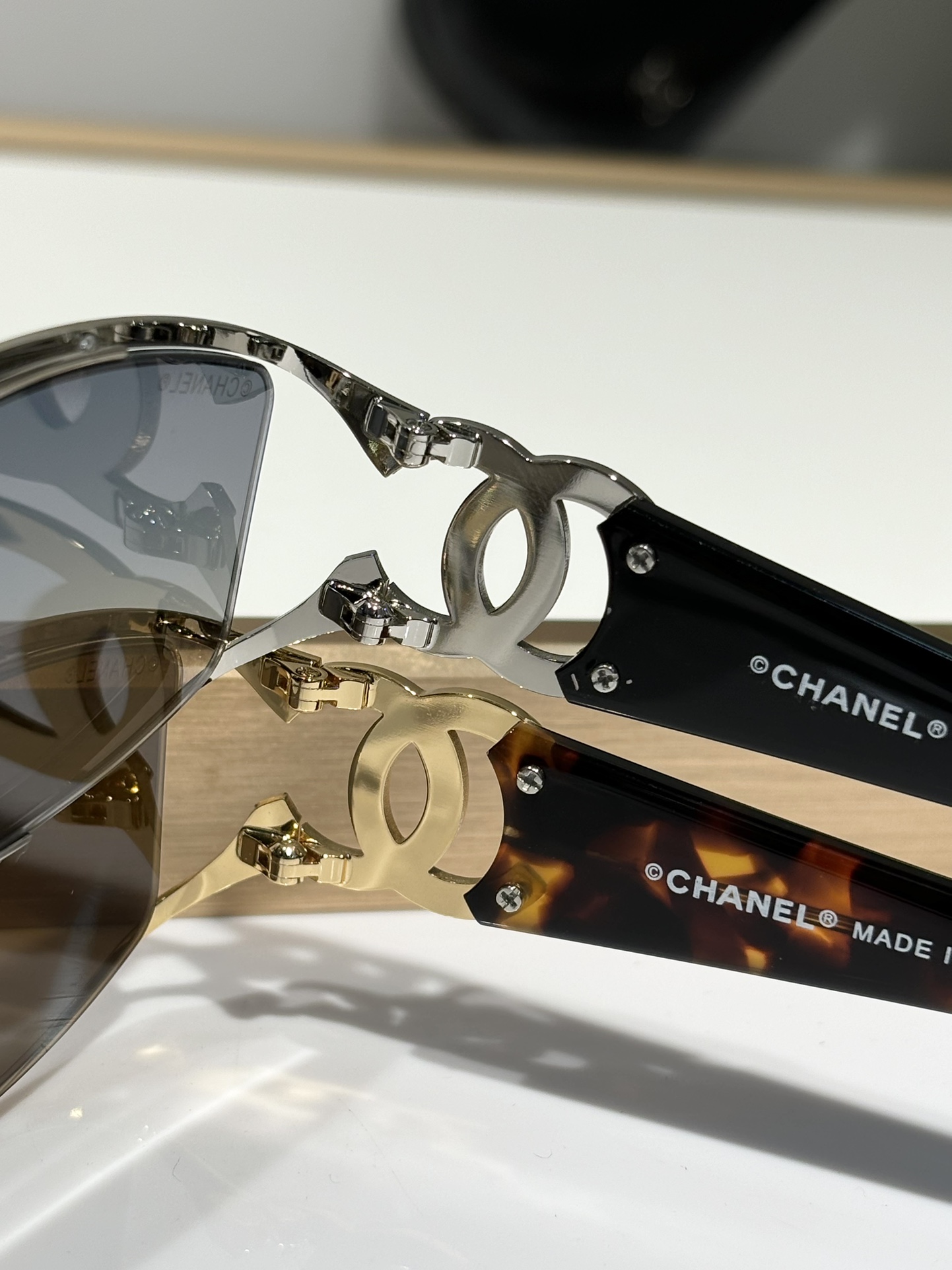  Chane*
方形镜片
Mod：ch4024
Size：55-19-130
