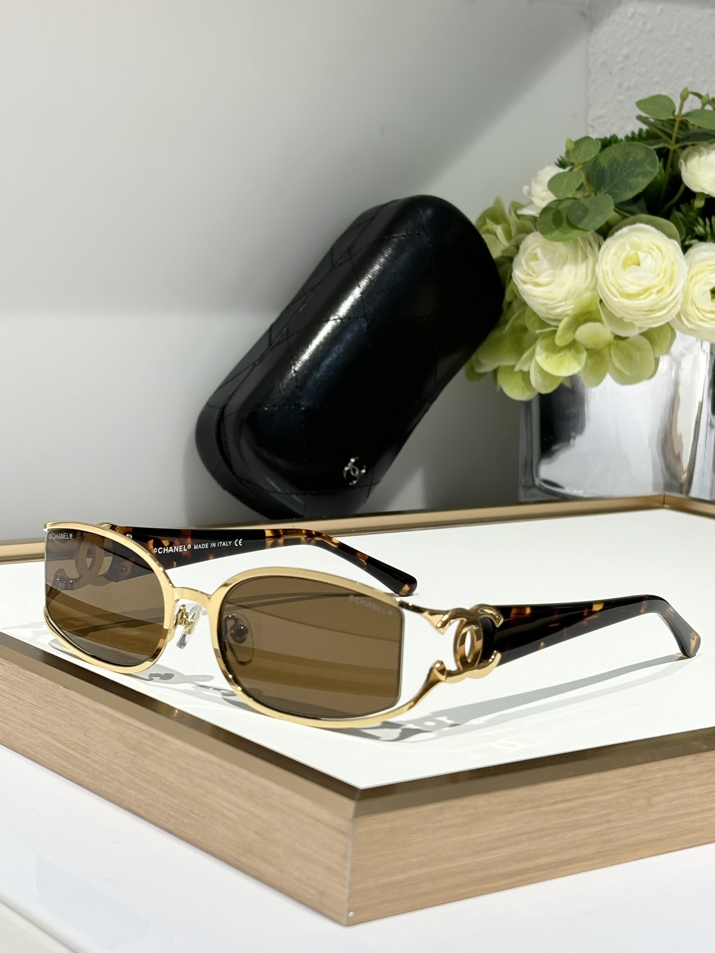  Chane*
方形镜片
Mod：ch4024
Size：55-19-130
