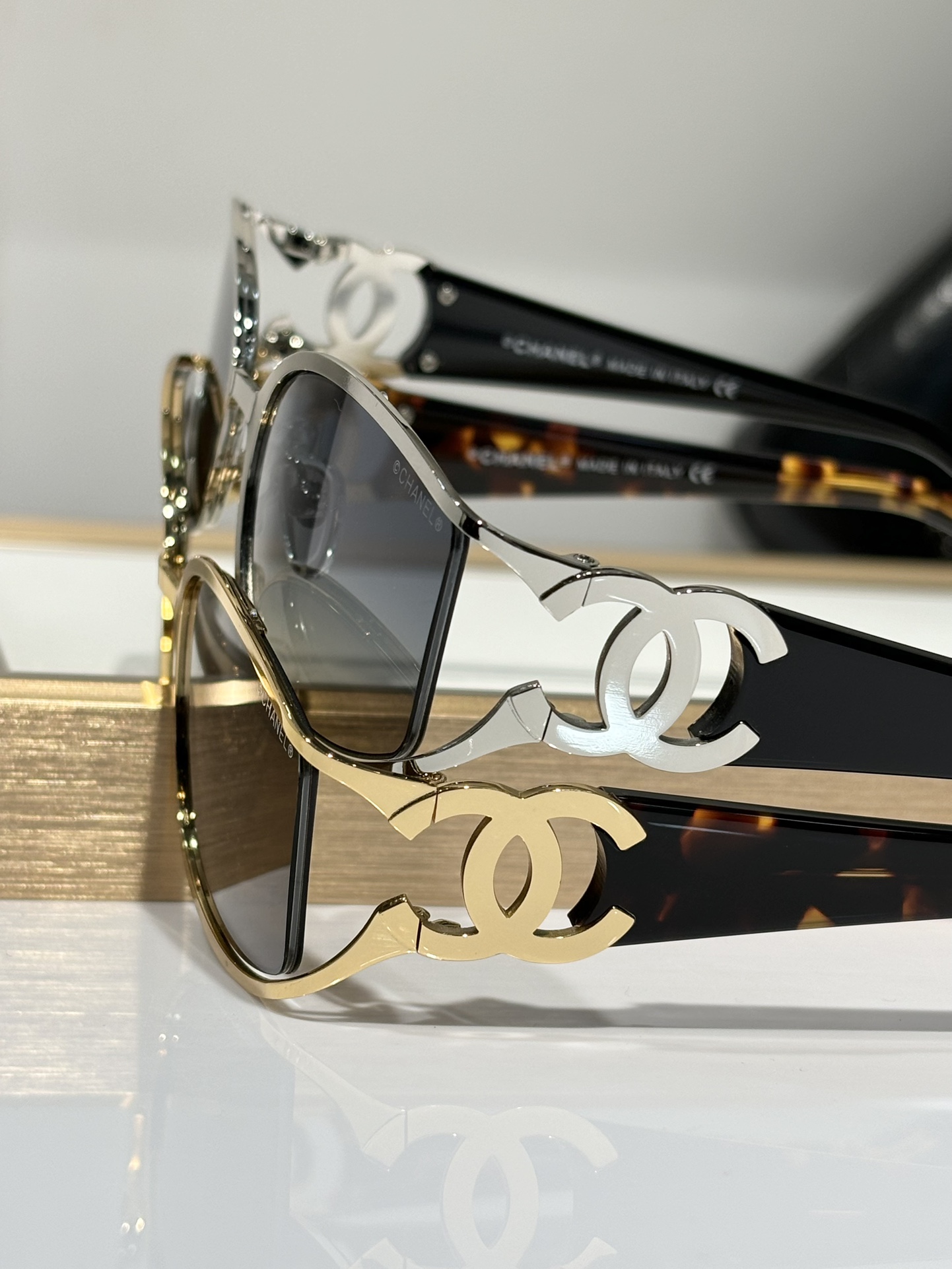  Chane*
方形镜片
Mod：ch4024
Size：55-19-130
