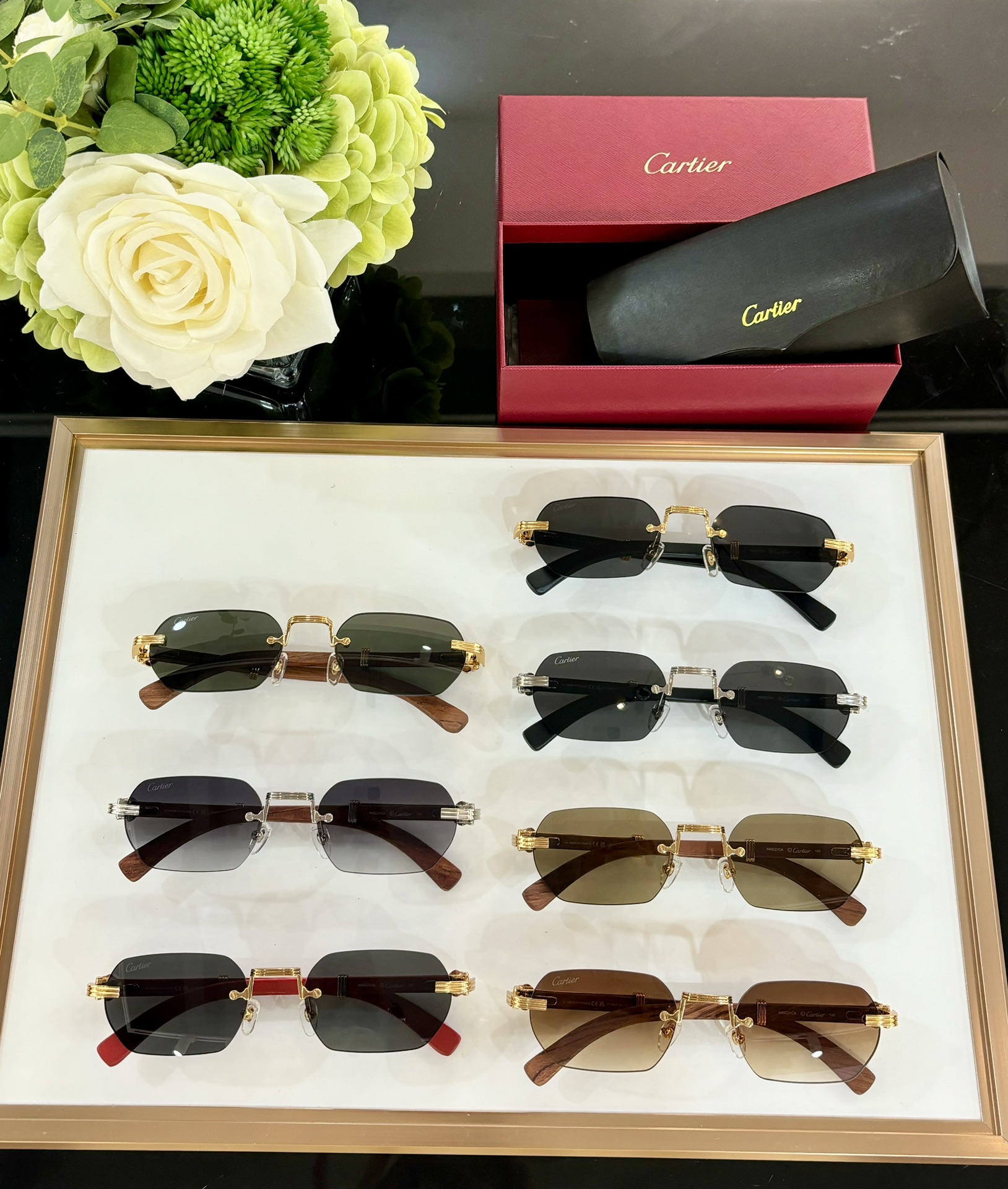  新颜色
CARTIER
 . CT0362s 
SIZE54口21-145
