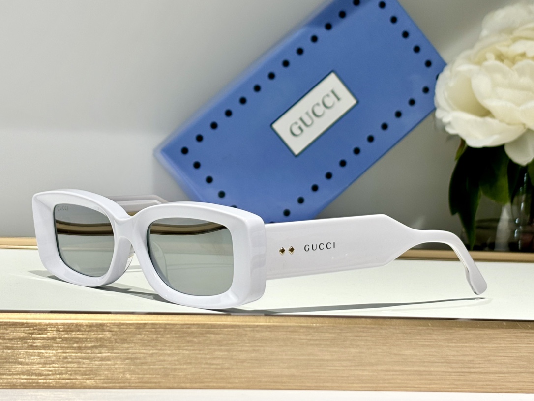  Gucc #新品 高版本
𝓰𝓾𝓬𝓬𝓲原版定制加厚板料
MODEL：GG1528S
SIZE：53口18
