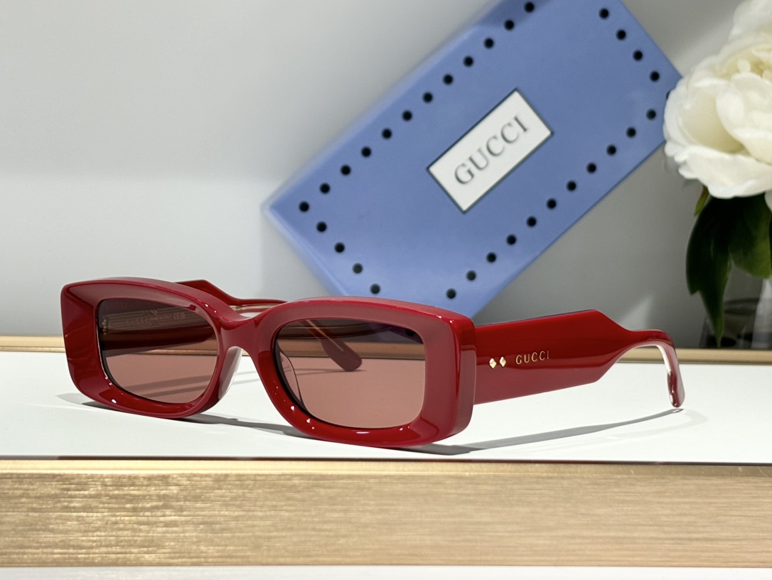  Gucc #新品 高版本
𝓰𝓾𝓬𝓬𝓲原版定制加厚板料
MODEL：GG1528S
SIZE：53口18