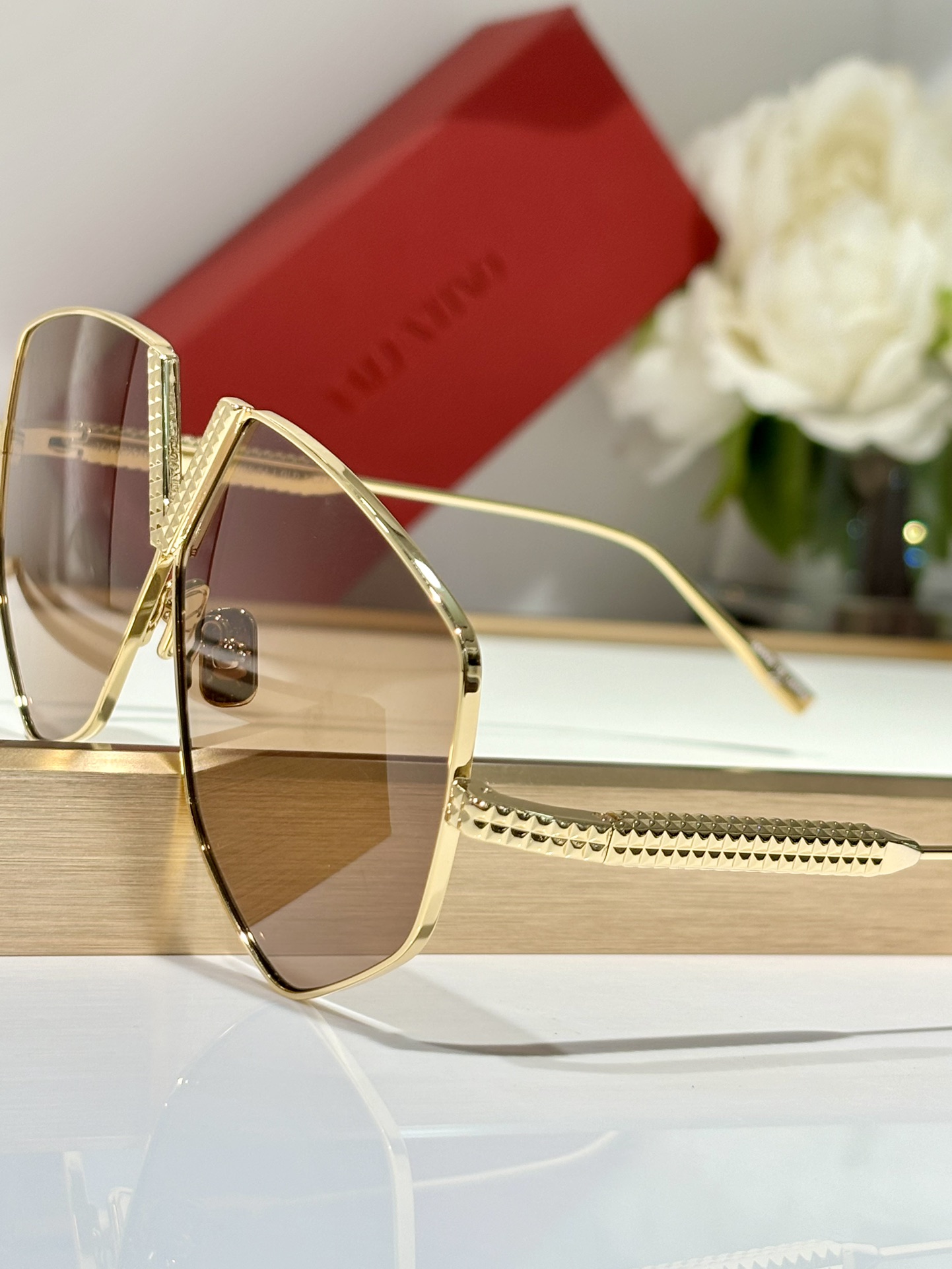  VValentino
Mod：VLS-115C-64
Size：64-6-145
原版开发
单边log