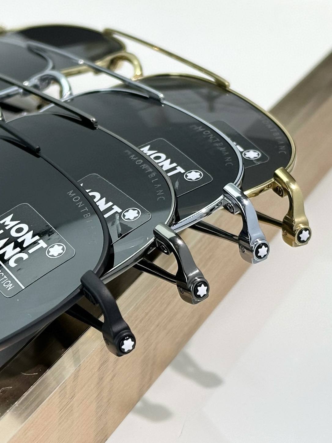 TITANIUM 钛架MONT BLAN*MODEL: MB0417OASIZE: 59口17-145