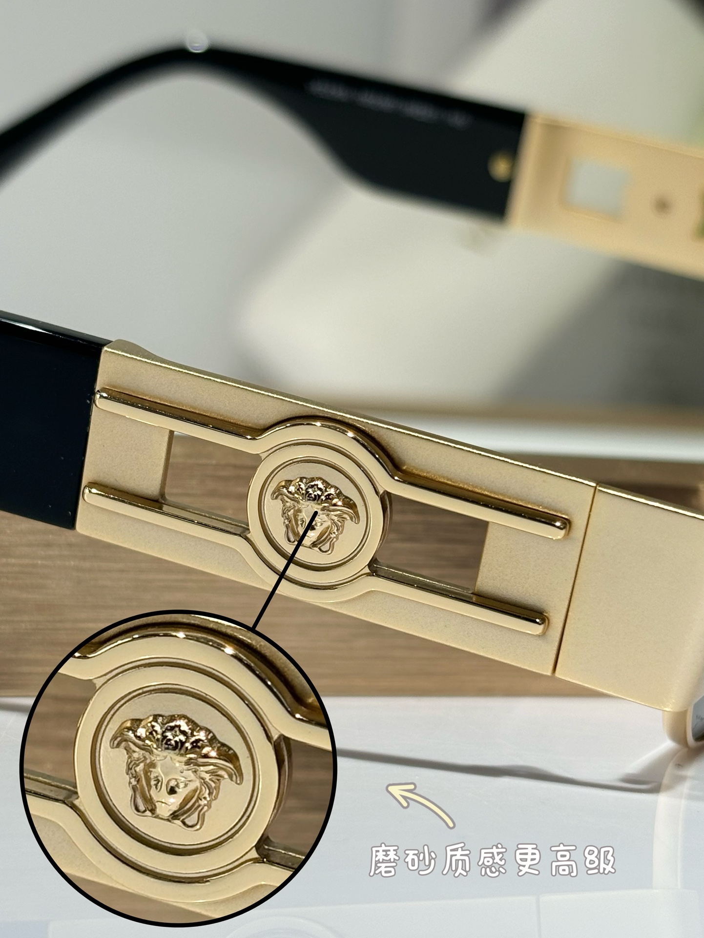  Versace
VE2264
9张图细节码住
磨砂质感
立体美杜莎女王
ins 爆款


