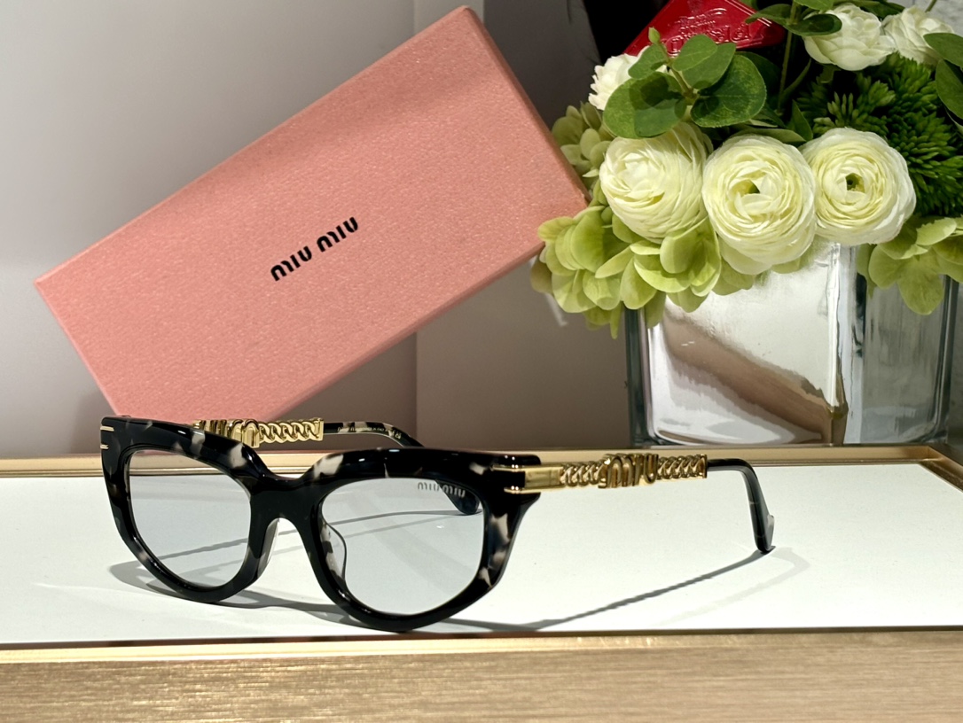  ￼ MIU MI*
MODEL ：MU 12WS
SIZE：51口19-135
