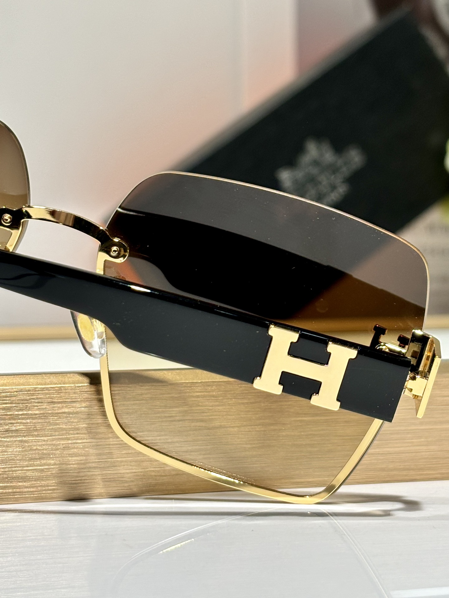  HERMES 
New design 
MOD：HS1908
size：62-18-140
