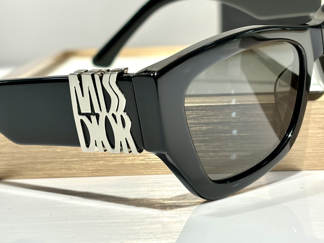  DIOR
MODEL：CDIO* S1F 
SIZE：55口20-140

