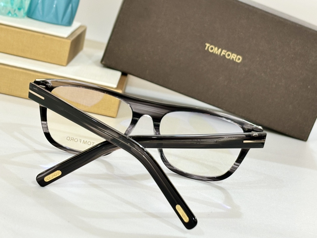 TomFor*ModelFT5902-BSize:54-17-145