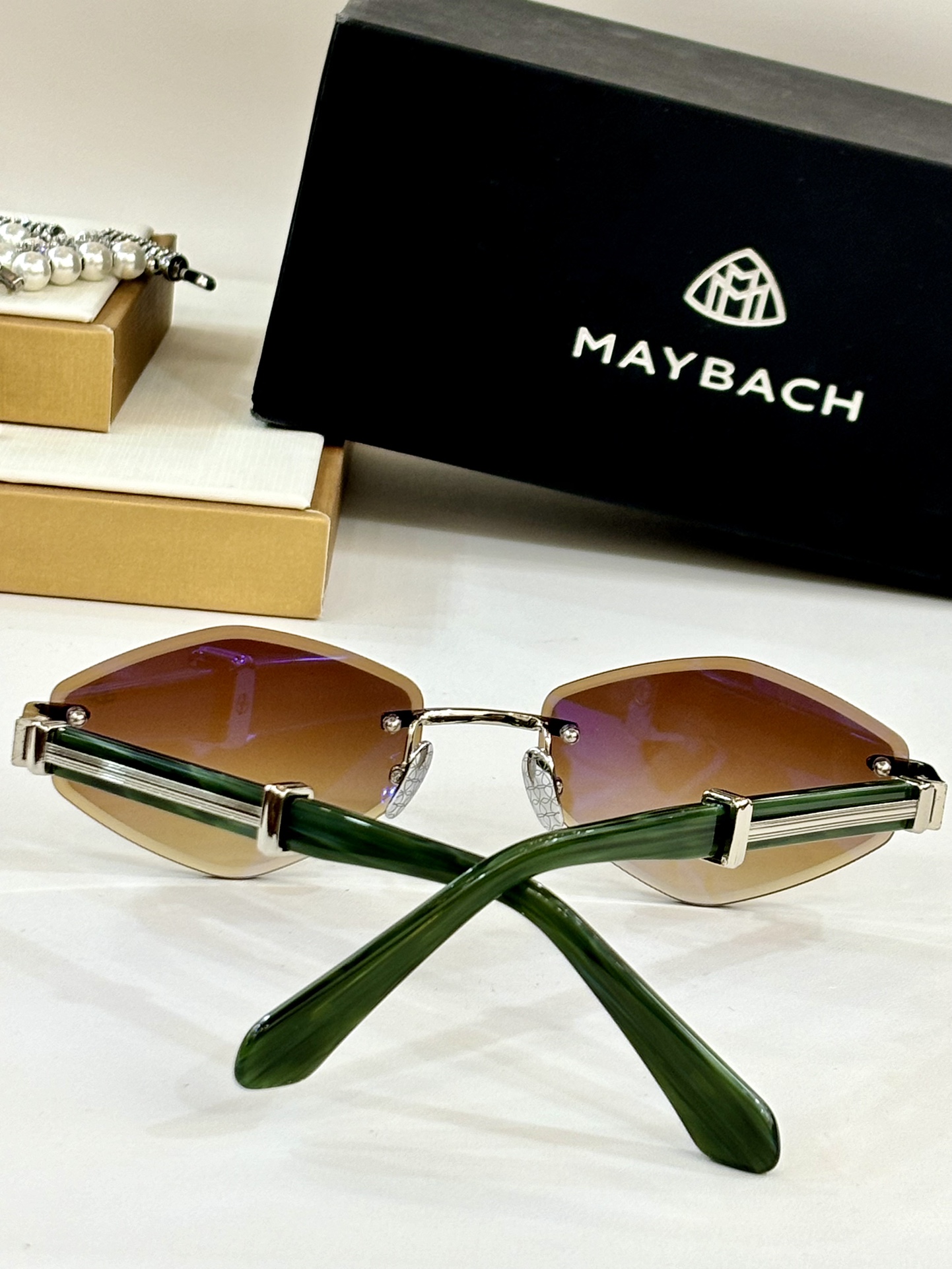MAYBACHMOD:Z106Size:60-19-145